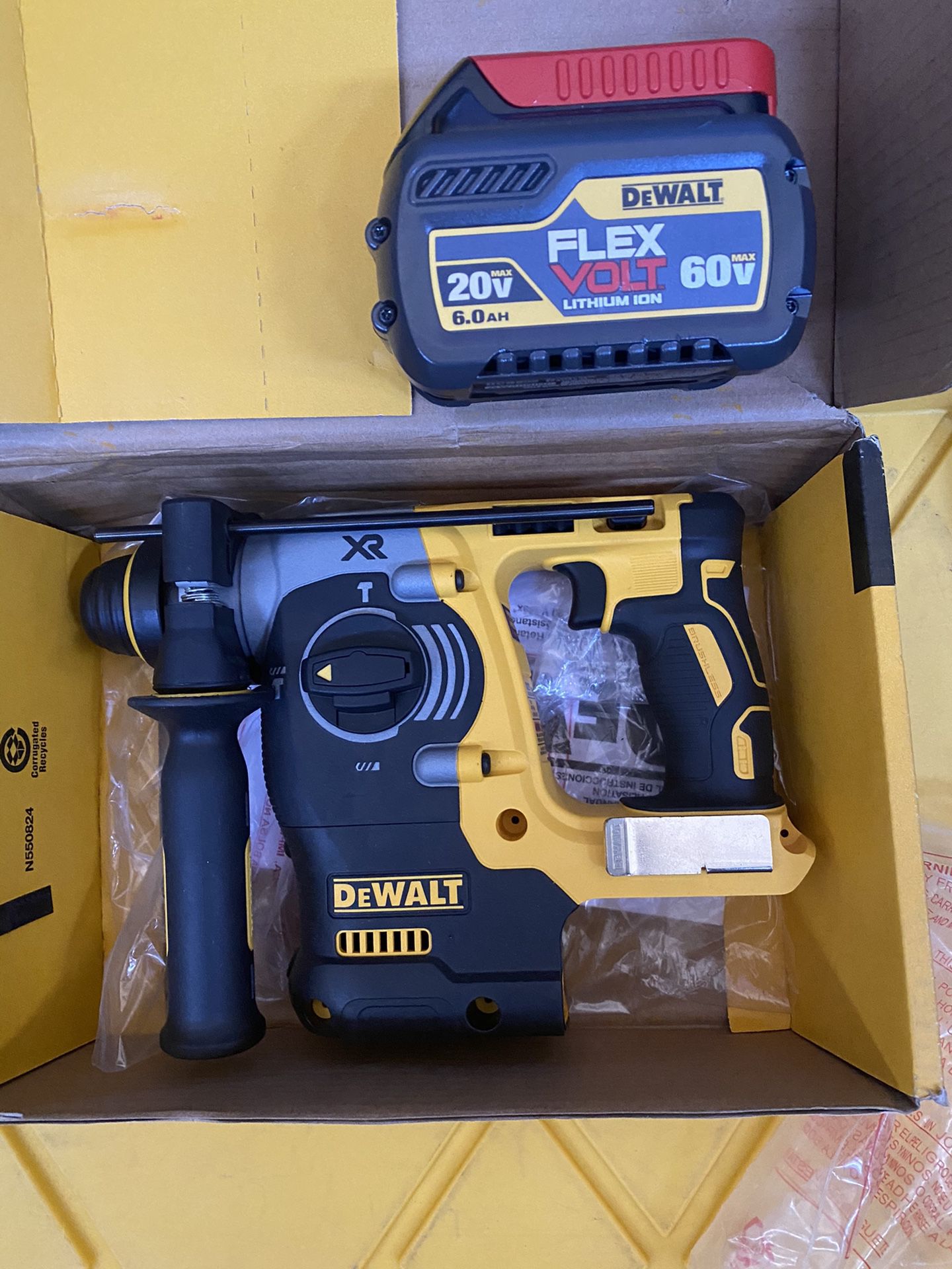 SDS ROTARY HAMMER AND BATTERY 6.0