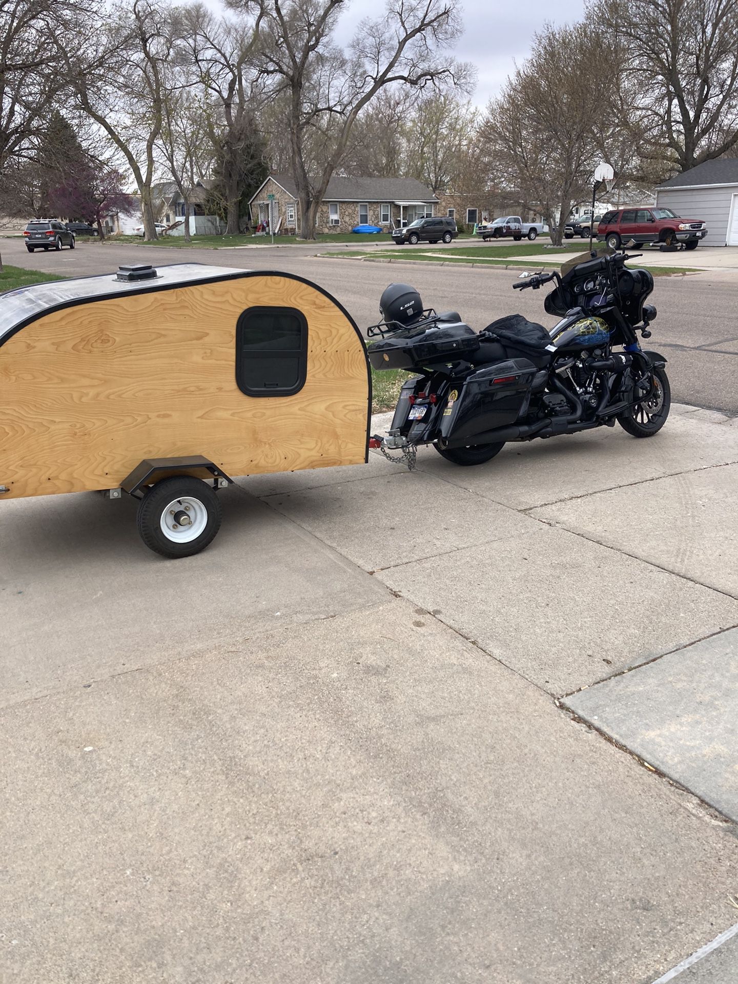 Photo Tear Drop Motorcycle Camper With TV
