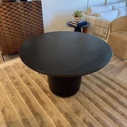 Lola 45" Round Black Concrete Dining Table