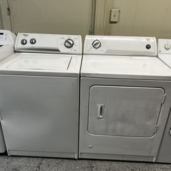 Whirlpool Top Load Washer And Gas Dryer Set In White 