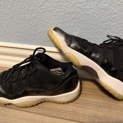 Jordan 11s Retro Low Barons