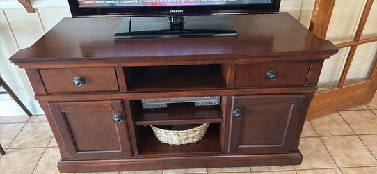 Tv stand and coffee table