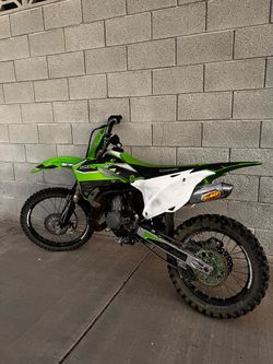 2022 kx122