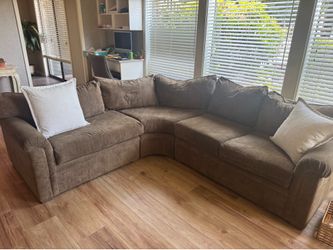 Brown Corner Sectional Sofa – Super Comfortable – Great Condition $395 obo