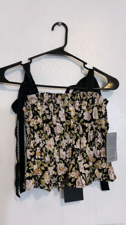 Brand New! Top