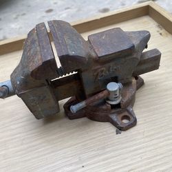 Bench Vise