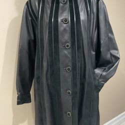 Guy Laroche Black Above Knee Genuine Leather Real Fur Collar Coat, M