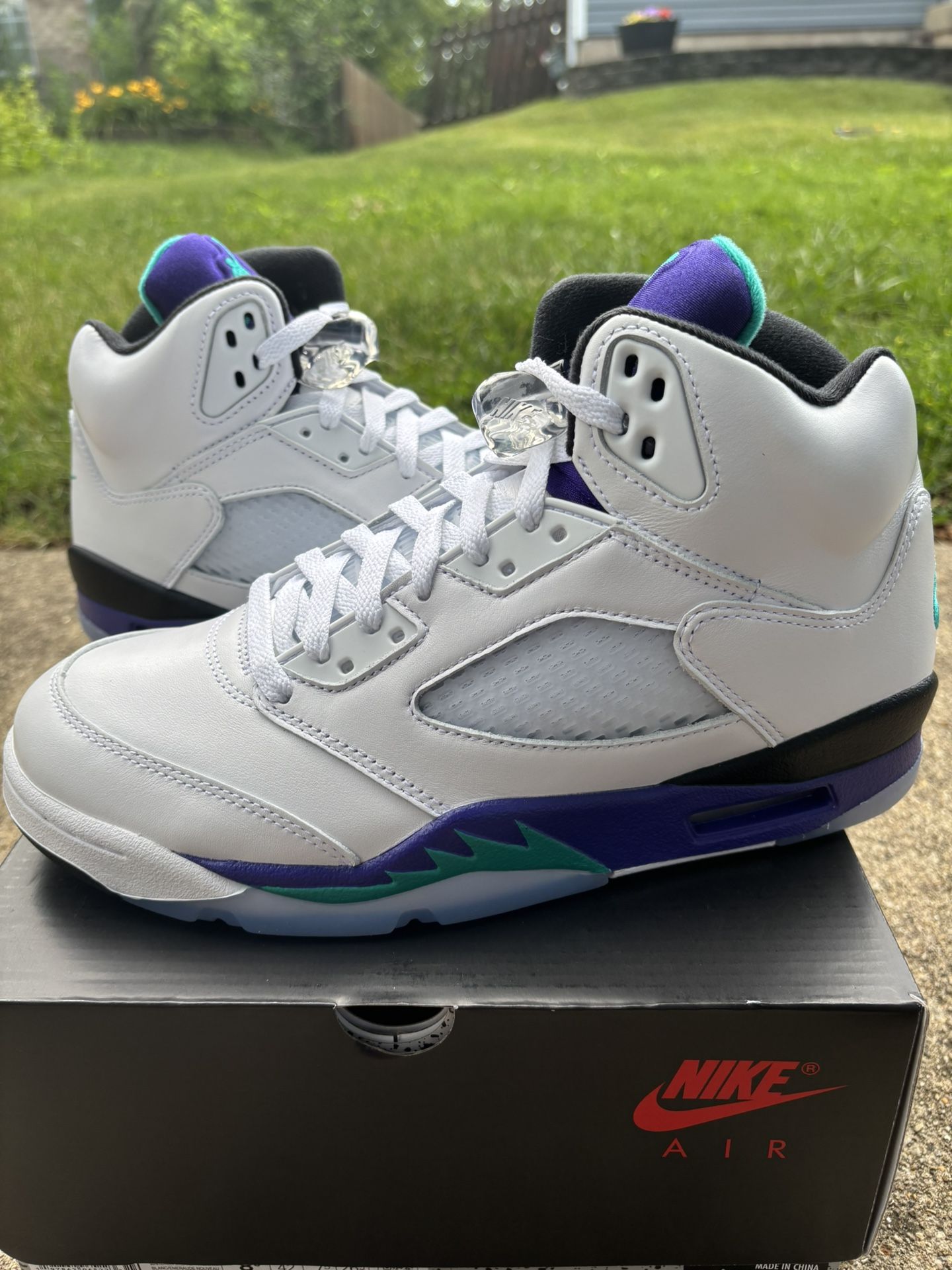 Air Jordan 5 Grape Sizes: 8.5x6, 9x2, 9.5x3