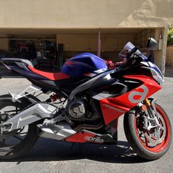 2021 Aprilia Rs660
