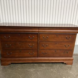 Dresser $250 - Free Delivery