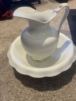White Antique Pitcher And Bowl