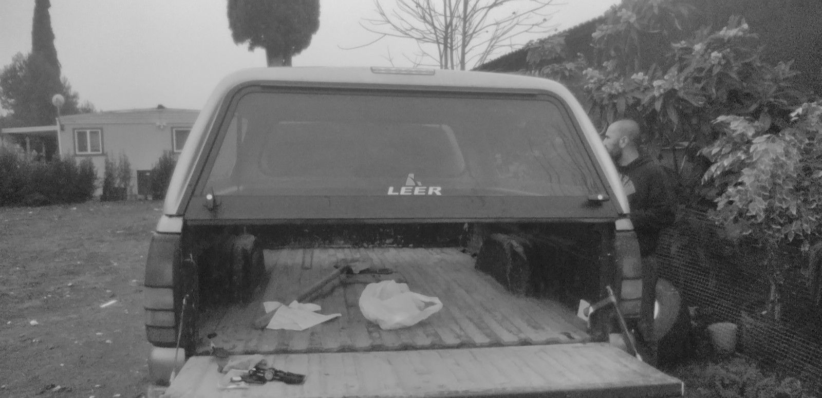 Leer Legend 65 GMT Truck Camper Shell