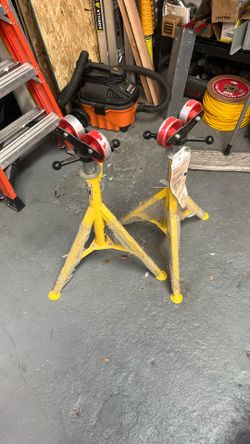 Jack stands