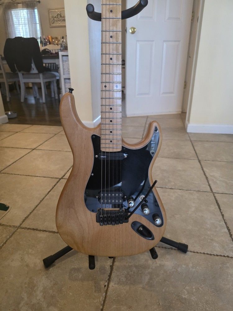 CARVIN USA BOLT STRAT USED KILLER GUITAR