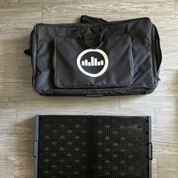 Guitar Pedal Board with case (Temple Audio)