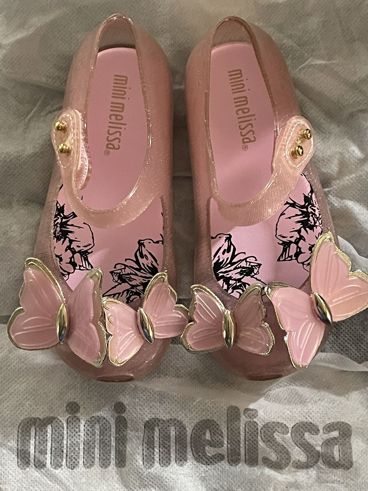 🩷 NEW Beautiful MINI MELISSA Size 8