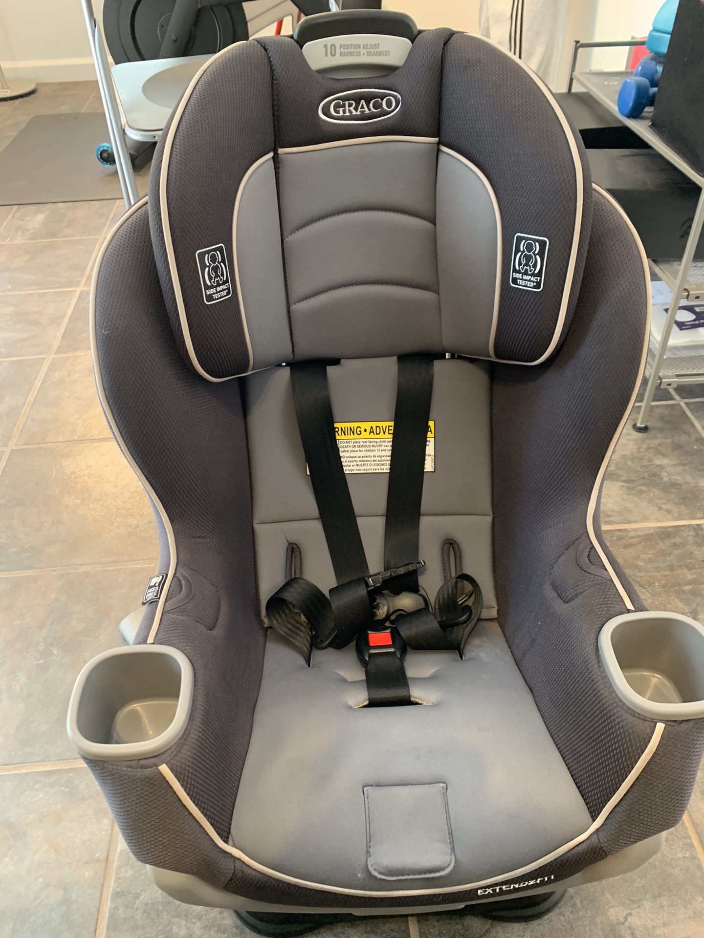 Graco Extend2Fit Convertible Car seat 