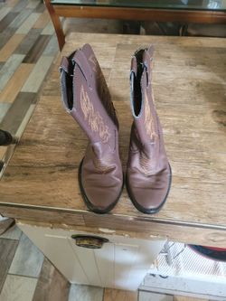 Kids boots size 12