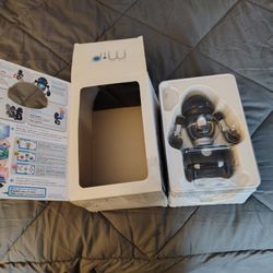 Brand New Motion / Battery Operated Robot