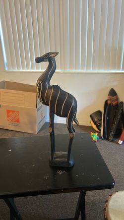 Carved Wooden Giraffe Statue Figurine Hand Carved Figurine African Saffari Animals