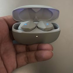 Final ZE2000 Truly Wireless Earphones