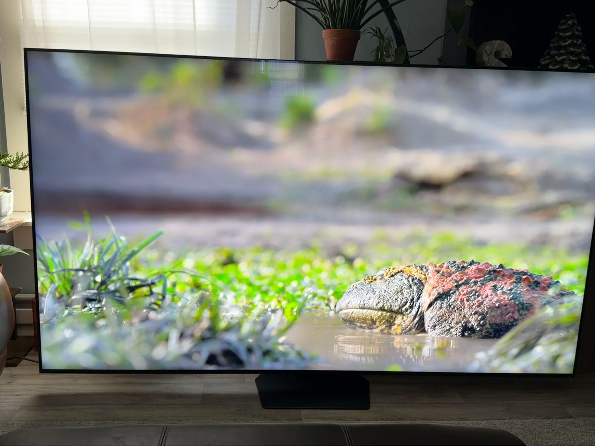 85” Samsung Neo QLED QN90D 4K Smart TV