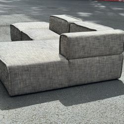 Sectional Couch Sofá (Free Delivery)🚚