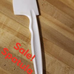 🩷  Spatula White - Still Available