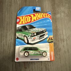 Hot Wheels BMW M3 Wagon Super Treasure Hunt 2025