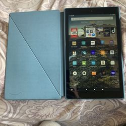 Kindle Fire HD (9th Generation) With Case