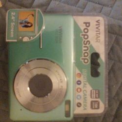 $35 OB0 MAKE OFFER POP SNAP DIGITAL CAMERA 