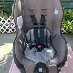 Car seat ( Evenflo ) 