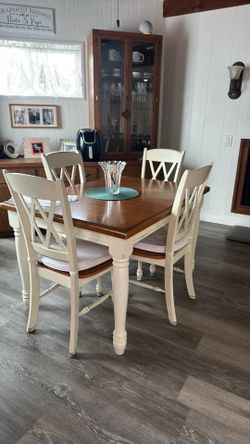 Kitchen table