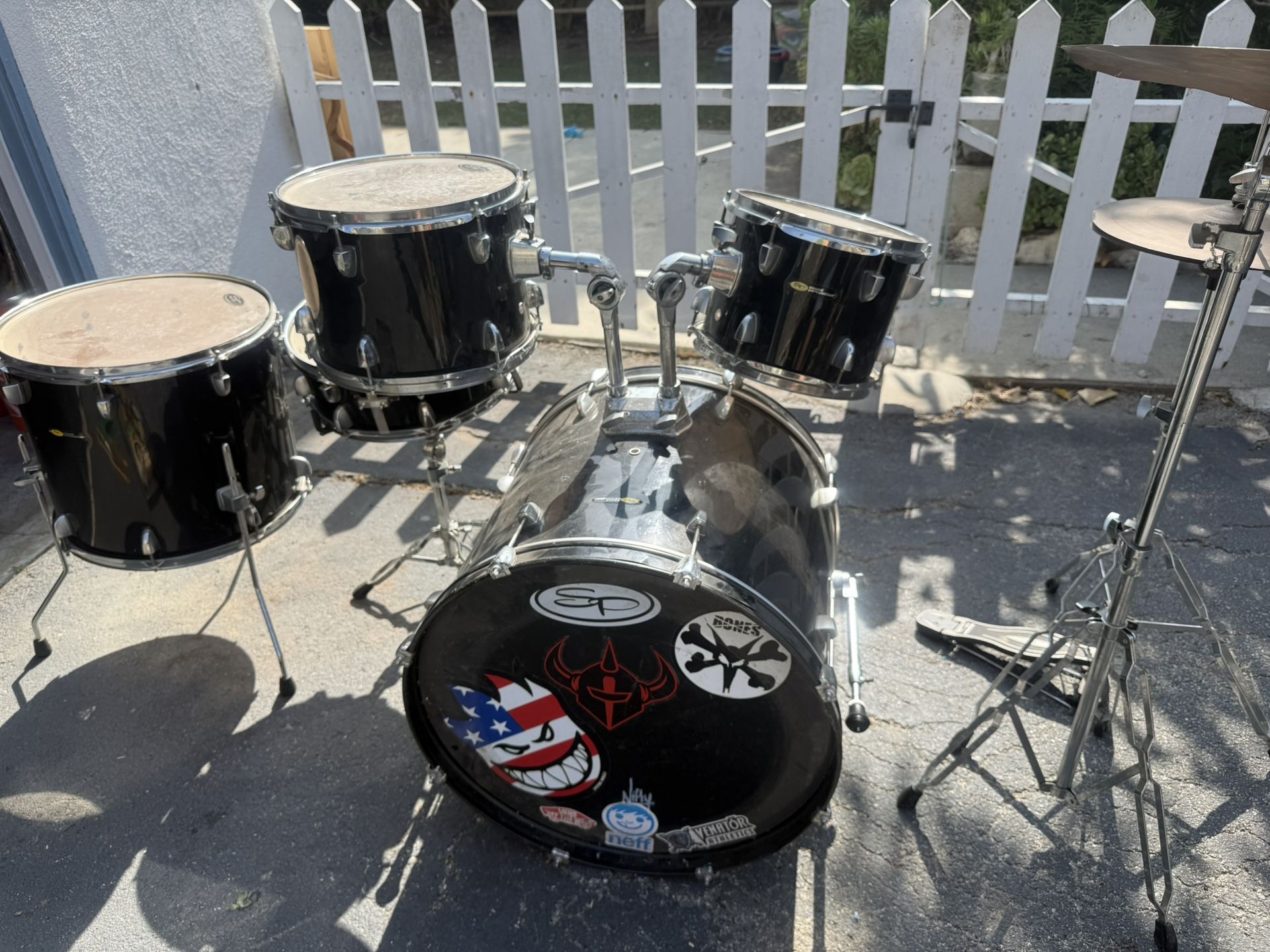 Full drum set for sale !