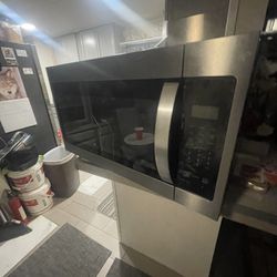 Whirl pool microwave