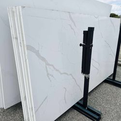 QUARTZ STONE SLABS JUMBO IN GRAY CARRARA MARBLE 📏Each slabs cover  55.1 sq.ft, Thickness 3 cm 🔥Price $799 per Slab🔥  