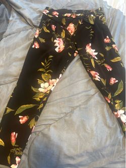 S fashion nova black floral print pants