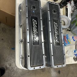 454 Edlebrock Rocker Covers 