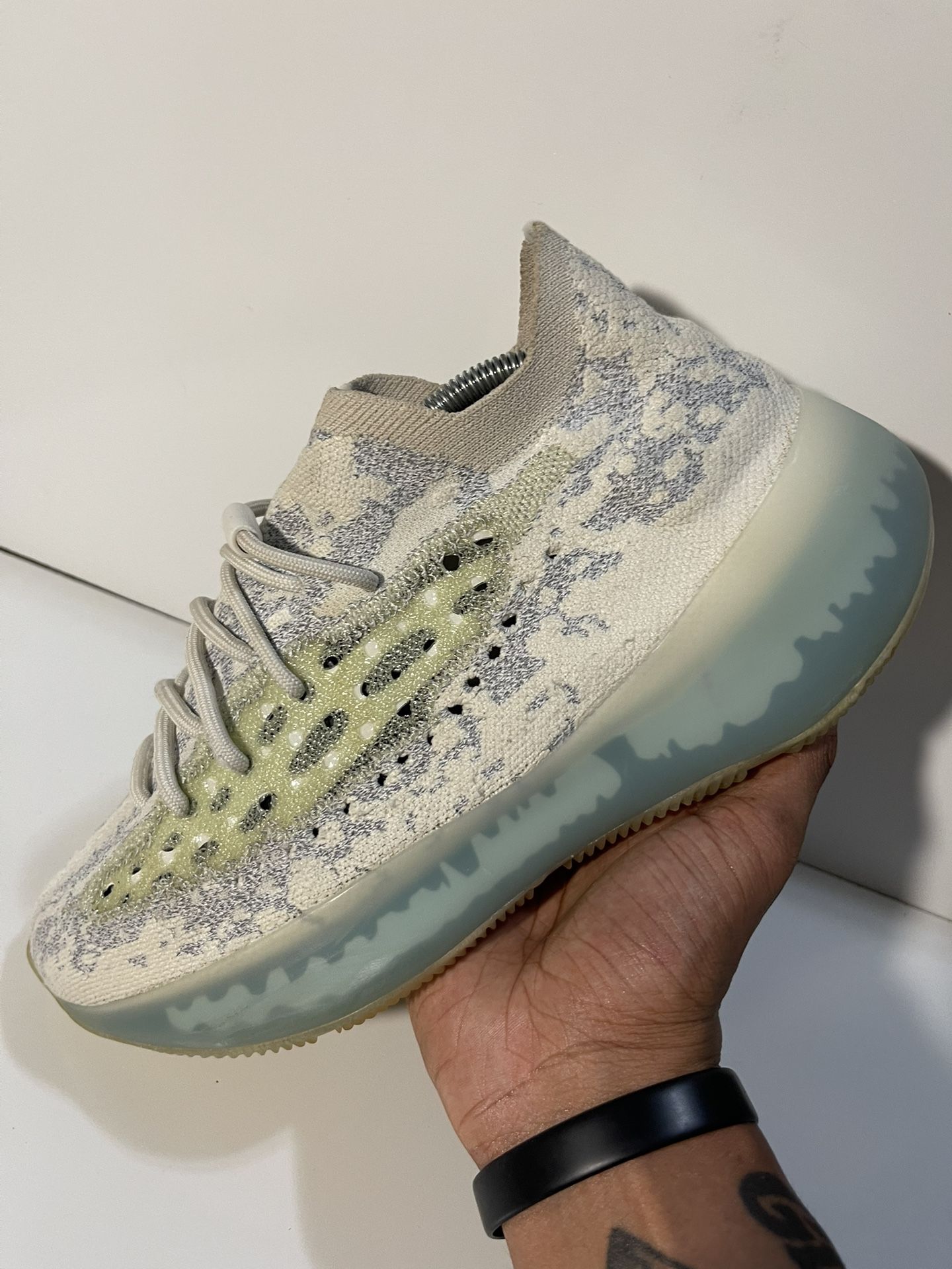 adidas Yeezy Boost 380 “Alien Blue” Size 9