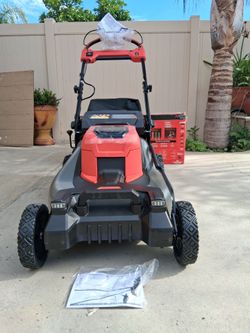 Milwaukee M18 Fuel 21" self propelled mower tool only