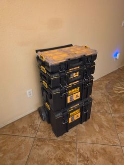 Dewalt rolling toolbox 2.0