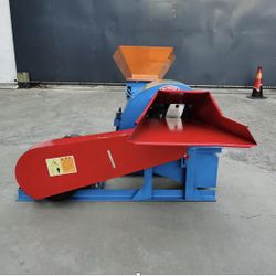 Wood Pine Tree Grinder Hammer Mill