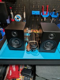 Audio engine A2+ stereo speakers