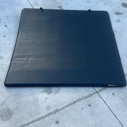 2024 FORD Maverick Bed Cover REALTRUCK By Extant