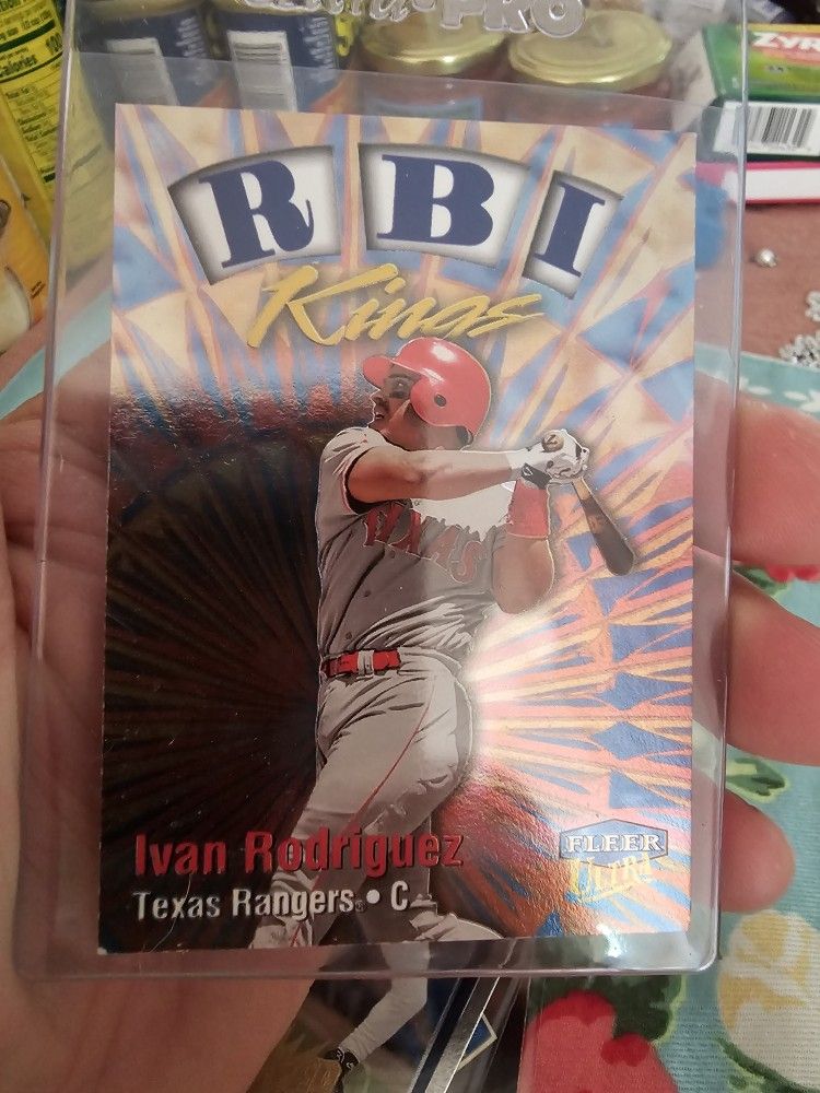 Ivan Rodríguez Texas Rangers '97 Fleer Ultra RBI Kings Insert Baseball Card