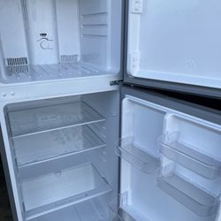 5ft Tall Refrigerator