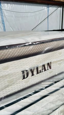 Queen Pillowtop mattress set