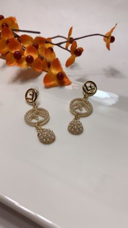 Gold Plated Pearl F Sign Geometric Round Pearl Earring