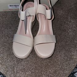 New Vepose Women's Wedge Sandals Size 7