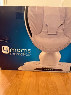 4 Moms mamaroo